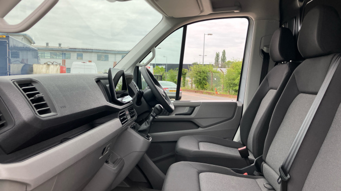 Volkswagen Crafter Cr35 Mwb Diesel Fwd 2.0 TDI 140PS Commerce Business High Roof Van - Image 31
